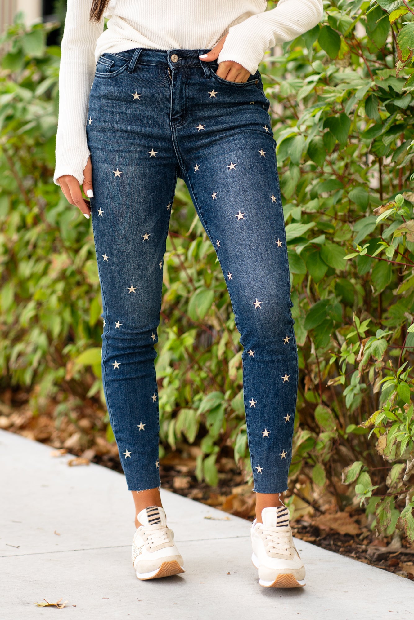 Star Embroidered High Rise Skinny