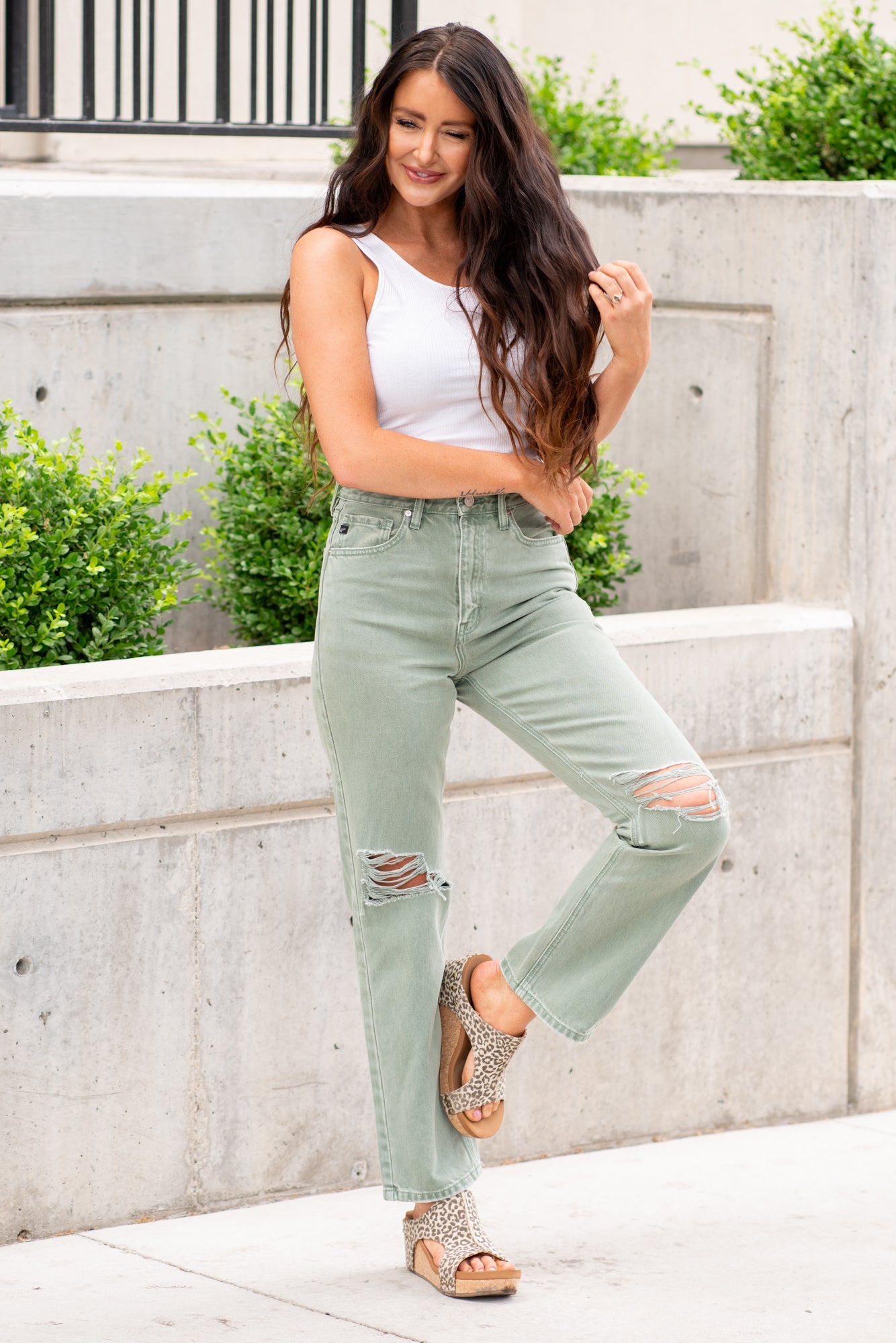 Kancan Jeans Olive Green Ultra High Rise Distressed Straight Leg 27 7 Olive