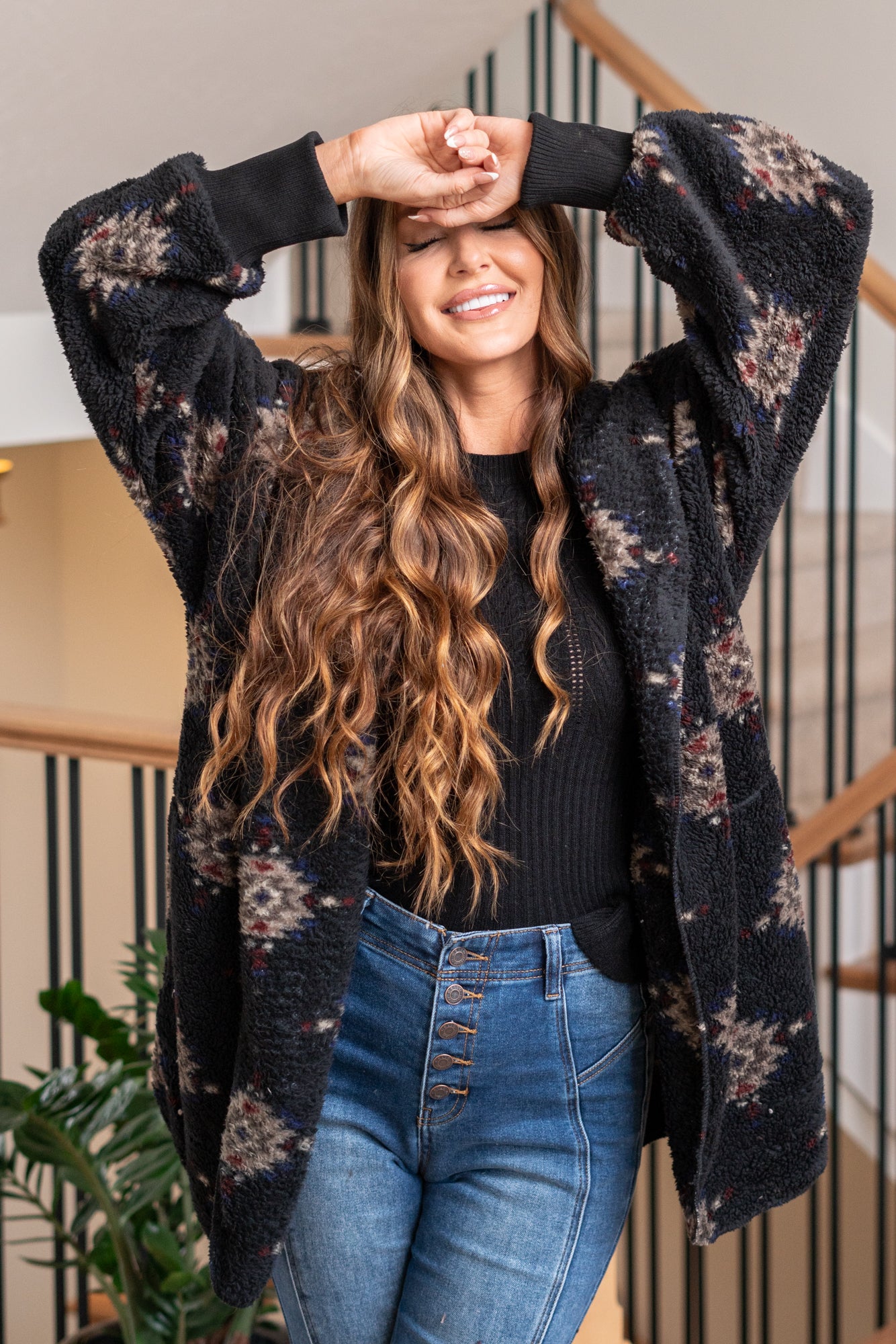 Hem & Thread   This is that cozy jacket you will throw on every day and go! One size fits most with an open neckline and long sleeves and side pockets.   Color: Black Neckline: Open  Sleeve: Long 100% POLYESTER Style #: 31720-Black