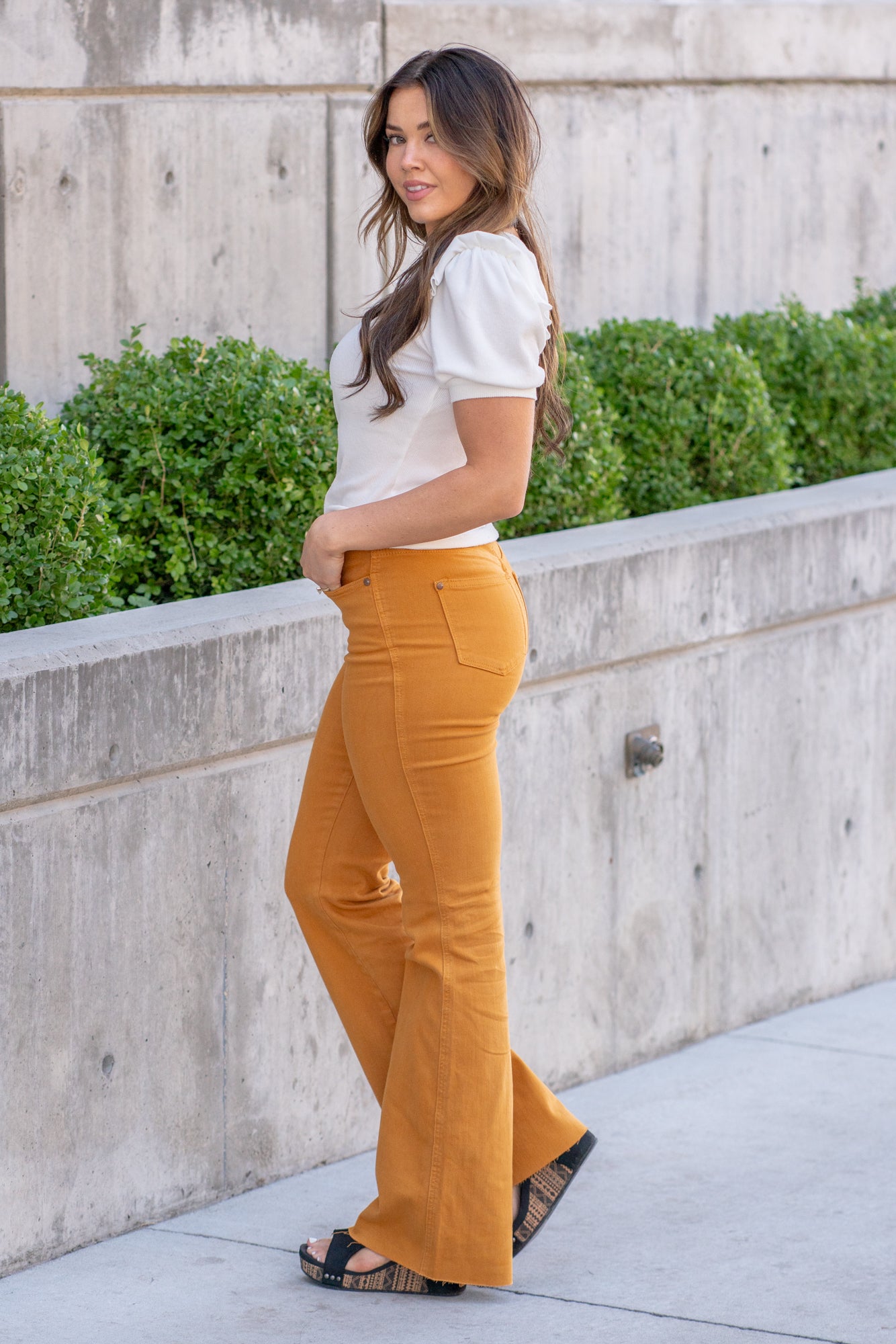 Trendy Women's Slim Fit Casual Yellow Trousers & Pants