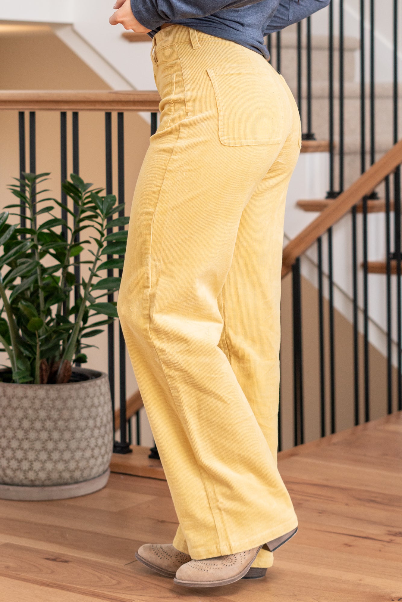 Next fashion mustard jeans