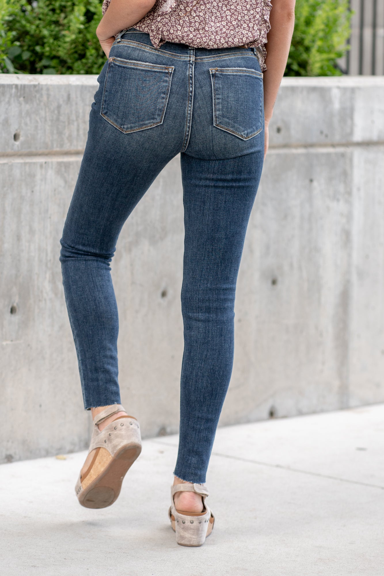 Judy Blue Jeans  New Have Mid Rise Slim Fit JB82334-PL – American