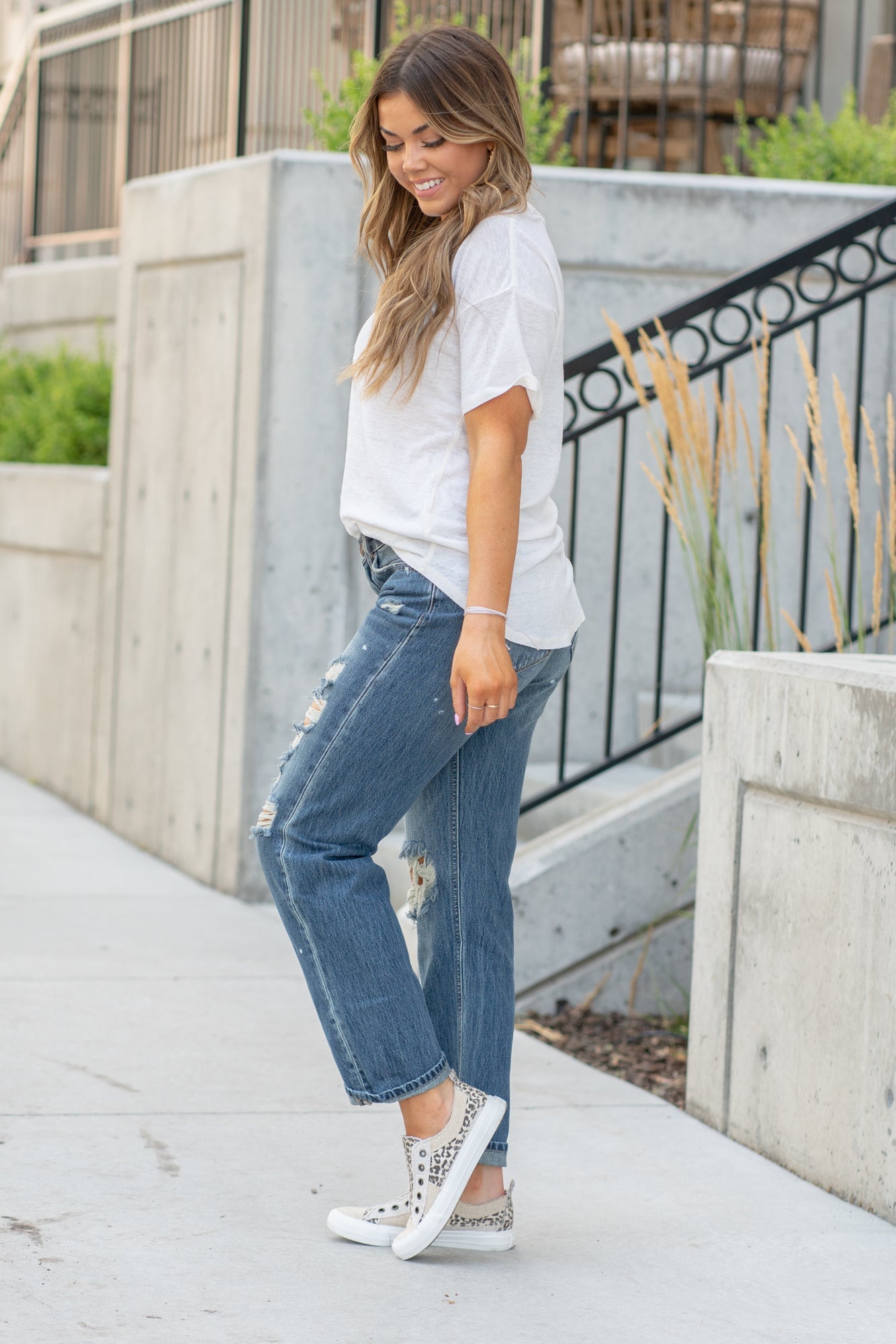 KanCan Jeans  These mid-rise boyfriend jeans hit at exactly the right spot on your waist and with some spandex, these will stretch as you wear and get super comfy!  Color: Dark Blue Wash Cut: Cuffed Boyfriend, 26" Inseam* Rise: Mid-Rise, 9.25" Front Rise* 99% COTTON, 1% SPANDEX Stitching: Classic Fly: Zipper Style #: KC8687D Contact us for any additional measurements or sizing.