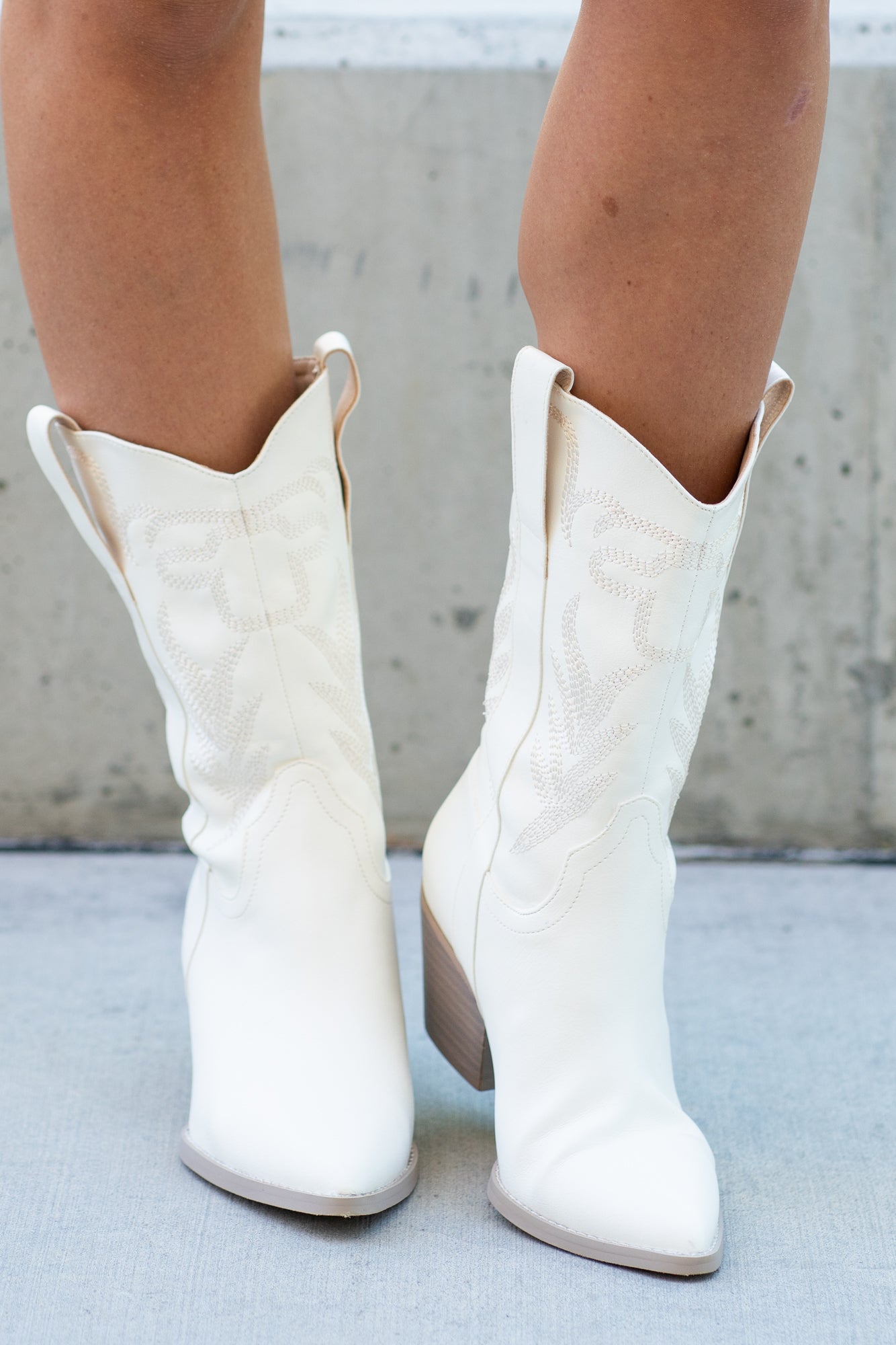 Western clearance white boots