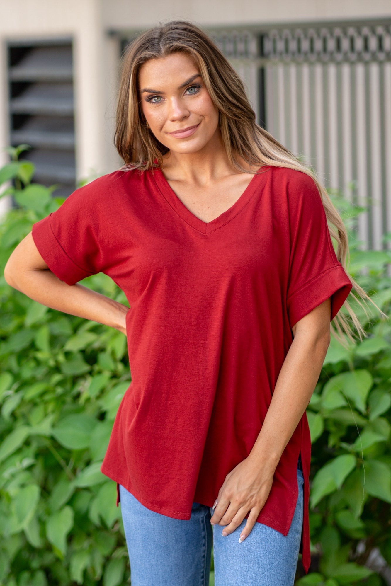 Red v-neck top short sleeves for ladies outlet