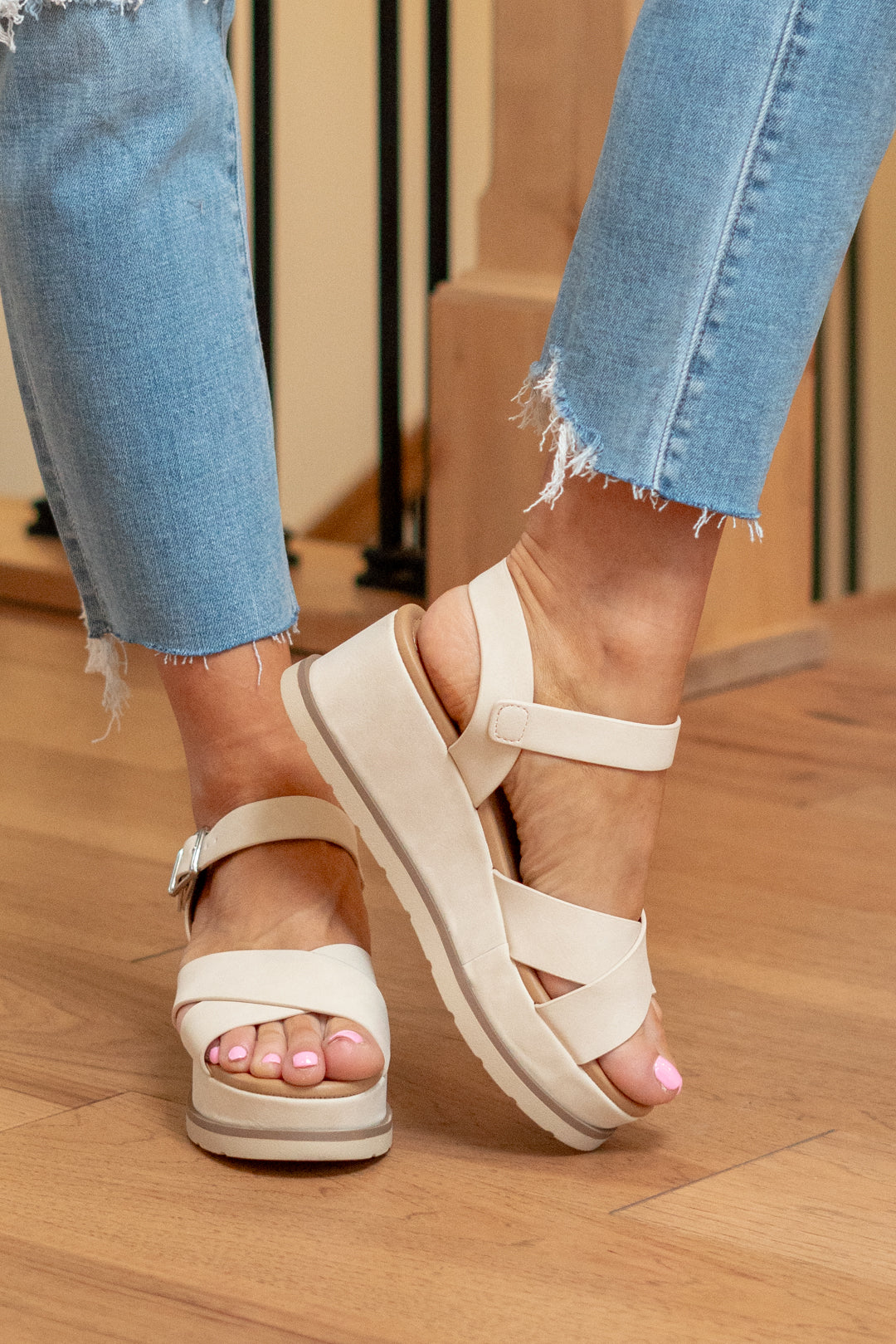 Naturalizer fitz wedge sandal shop