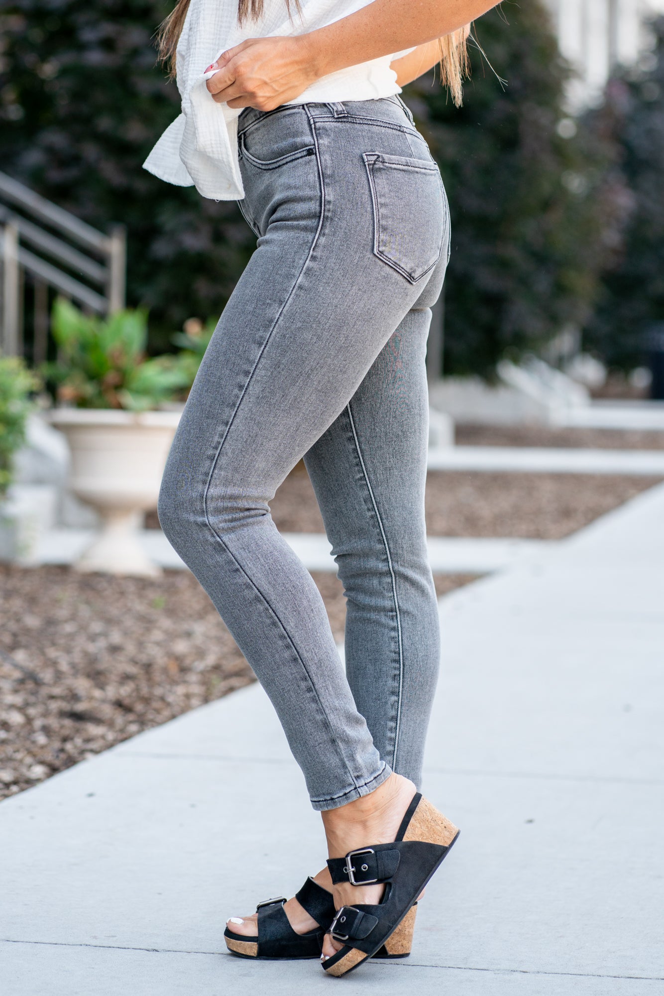 Grey sales kancan jeans