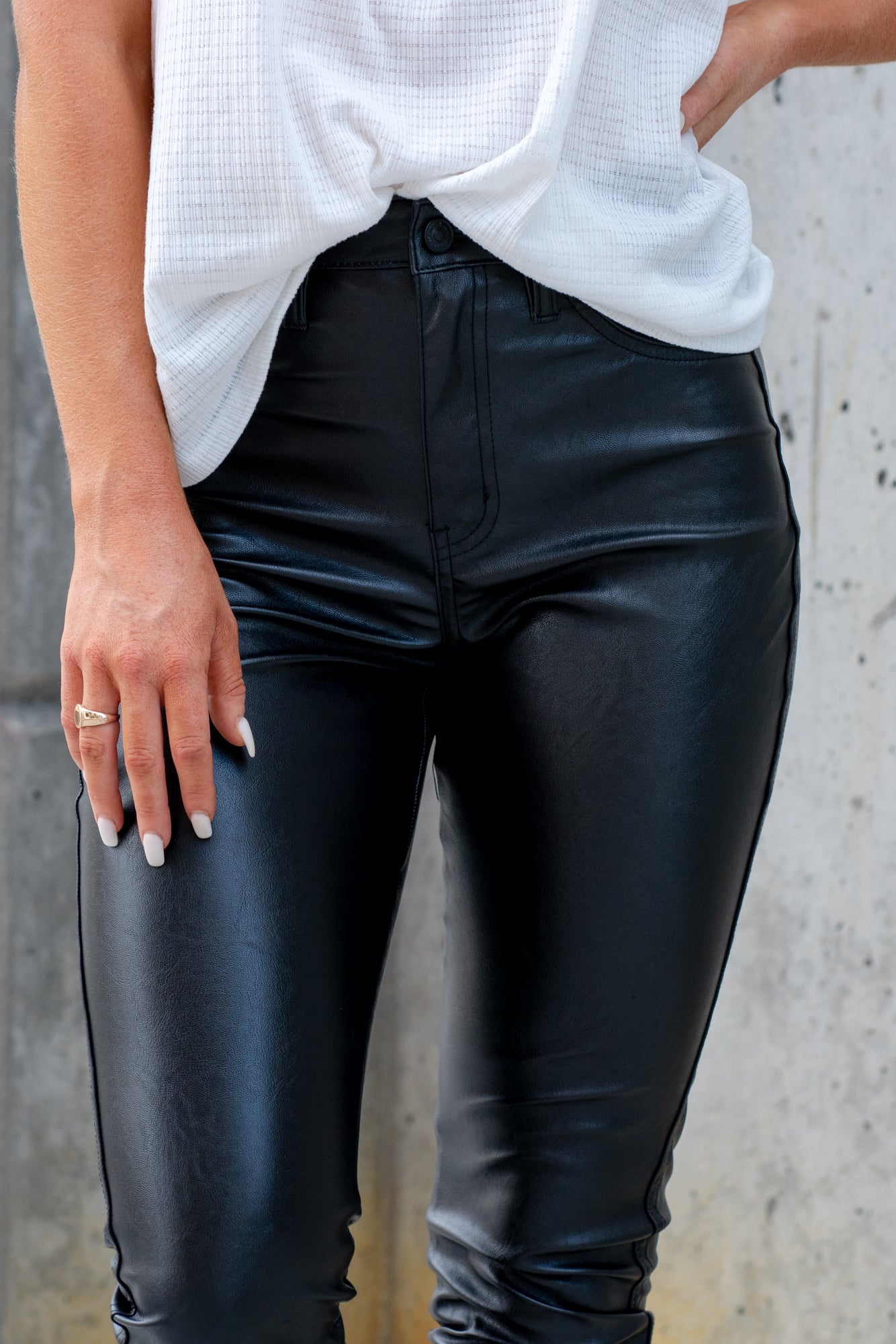 Kancan High Rise Faux Leather Jeggings – Two Sisters Boutique