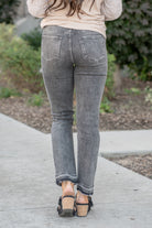 Vervet Flying Monkey Jeans  These high-waisted straight-leg jeans have a comfortable stretch to them with distressed legs and a released hem, they will be your fall go-to denim.  Color: Grey Wash Cut: Straight, 28* Rise: High Rise, 10.5" Front Rise* Material: 93.8% COTTON, 5.4% POLYESTER, 0.8% SPANDEX Machine Wash Separately In Cold Water Stitching: Classic Fly: Zipper Style #: VT1172 Contact us for any additional measurements or sizing.