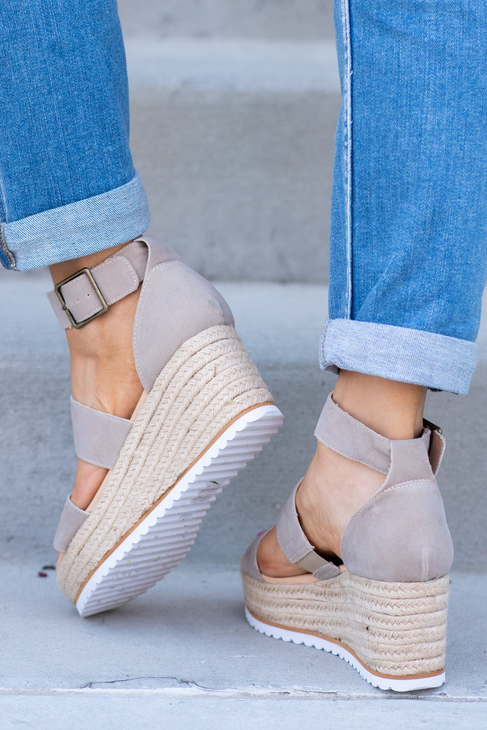 Slyvie Wedge | Sandals