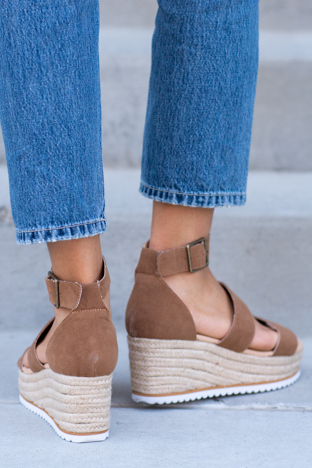 Slyvie Wedge | Sandals