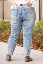 Judy Blue  Don't be afraid to wear high-waisted jeans, especially these boyfriend fit. With an acid wash and relaxed legs, these jeans will be your go-to! Pair with a graphic tee and tennies.   Color: Acid Blue Cut: Boyfriend, 28" Inseam* Rise: High Rise, 10.75" Front Rise* Material: 94% Cotton / 5% Polyester / 1% Spandex Machine Wash Separately In Cold Water