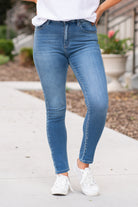 Kan Can Jeans Color: Medium Wash Cut: Skinny, 29" Inseam  Rise: High Rise, 10.5" Front Rise Booty Lift Seams  COTTON 94.9% POLYESTER 3.8% SPANDEX 1.3% Fly: Zip Fly Style #: KC7342M Contact us for any additional measurements or sizing. 