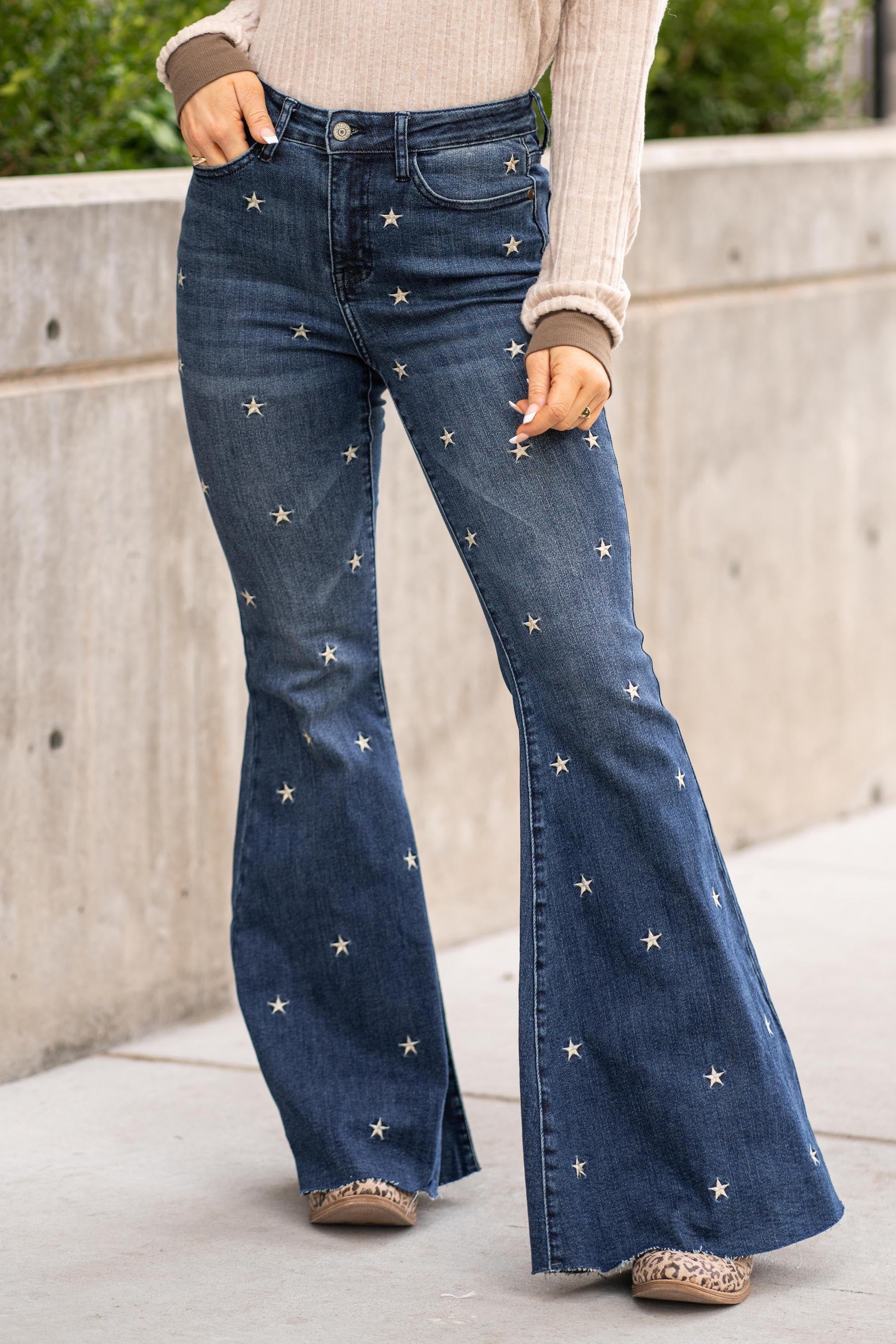 How To Style Bell Bottom Jeans: 10 Ways to Wear The Denim Style