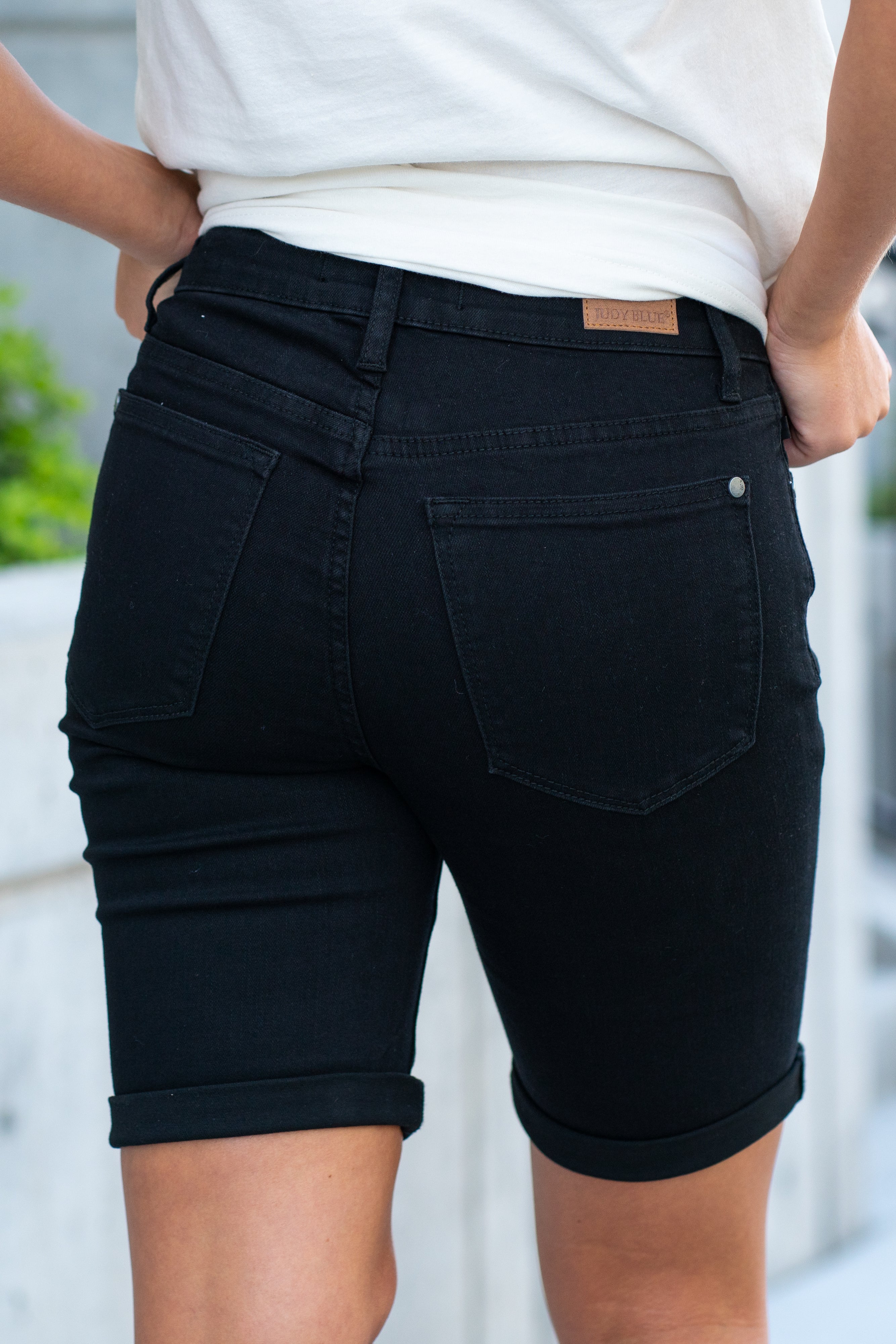 Buy Tim Slim Short - Hard On Black Online | Rollas Jeans
