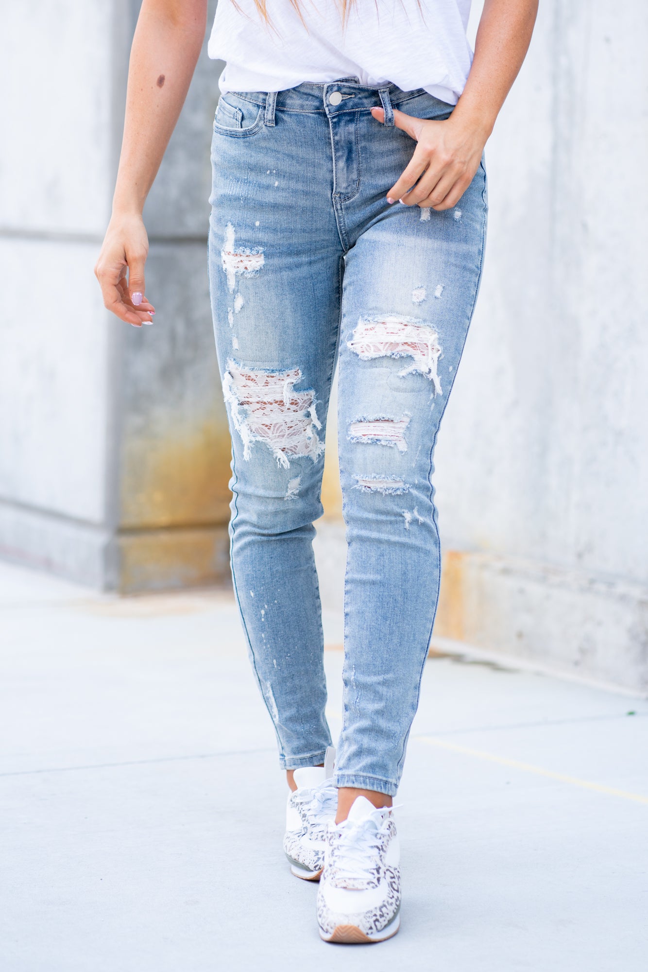 Judy Blue Jeans | Lace Patch Distressed Mid Rise Skinny Fit