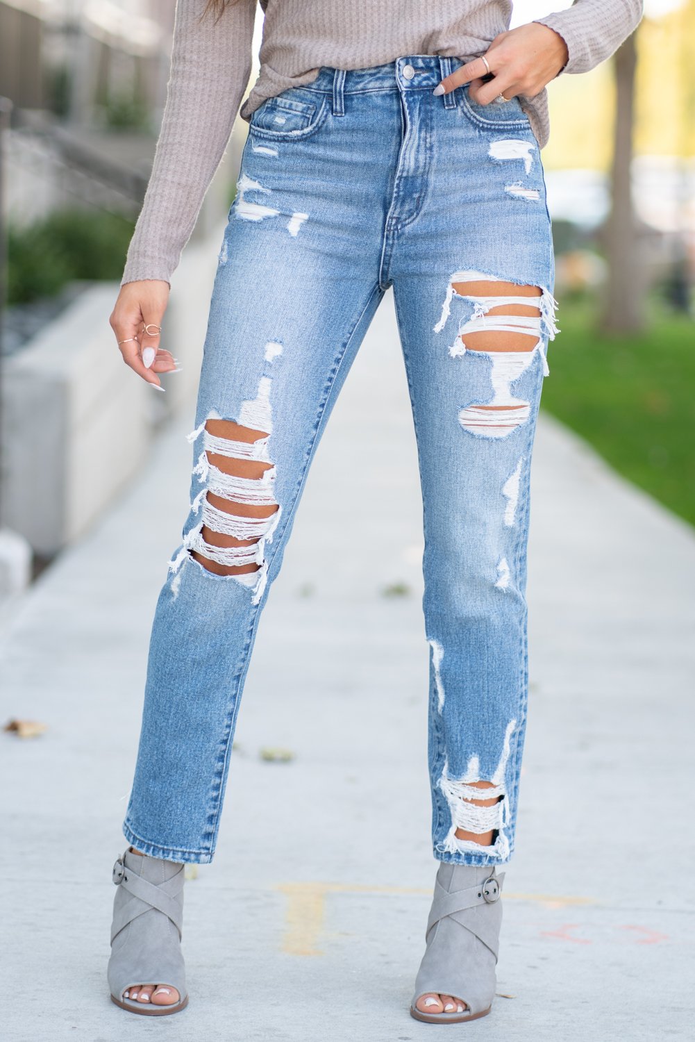 Flying monkey 2024 distressed jeans