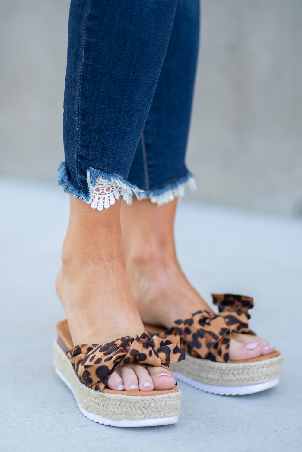 Forever Shoes Leopard Black Bow Platform Sandals American Blues