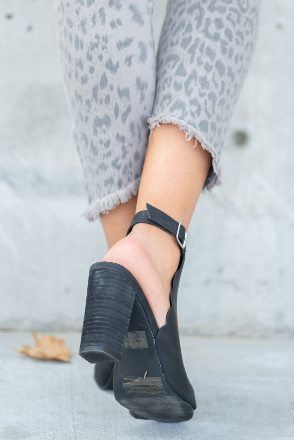 Gnist Tan Braided Block Heel Sandal at Rs 999.00 | Shoe Heels | ID:  2851183514912